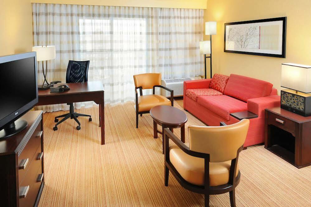 Courtyard By Marriott Oklahoma City Northwest Exteriör bild