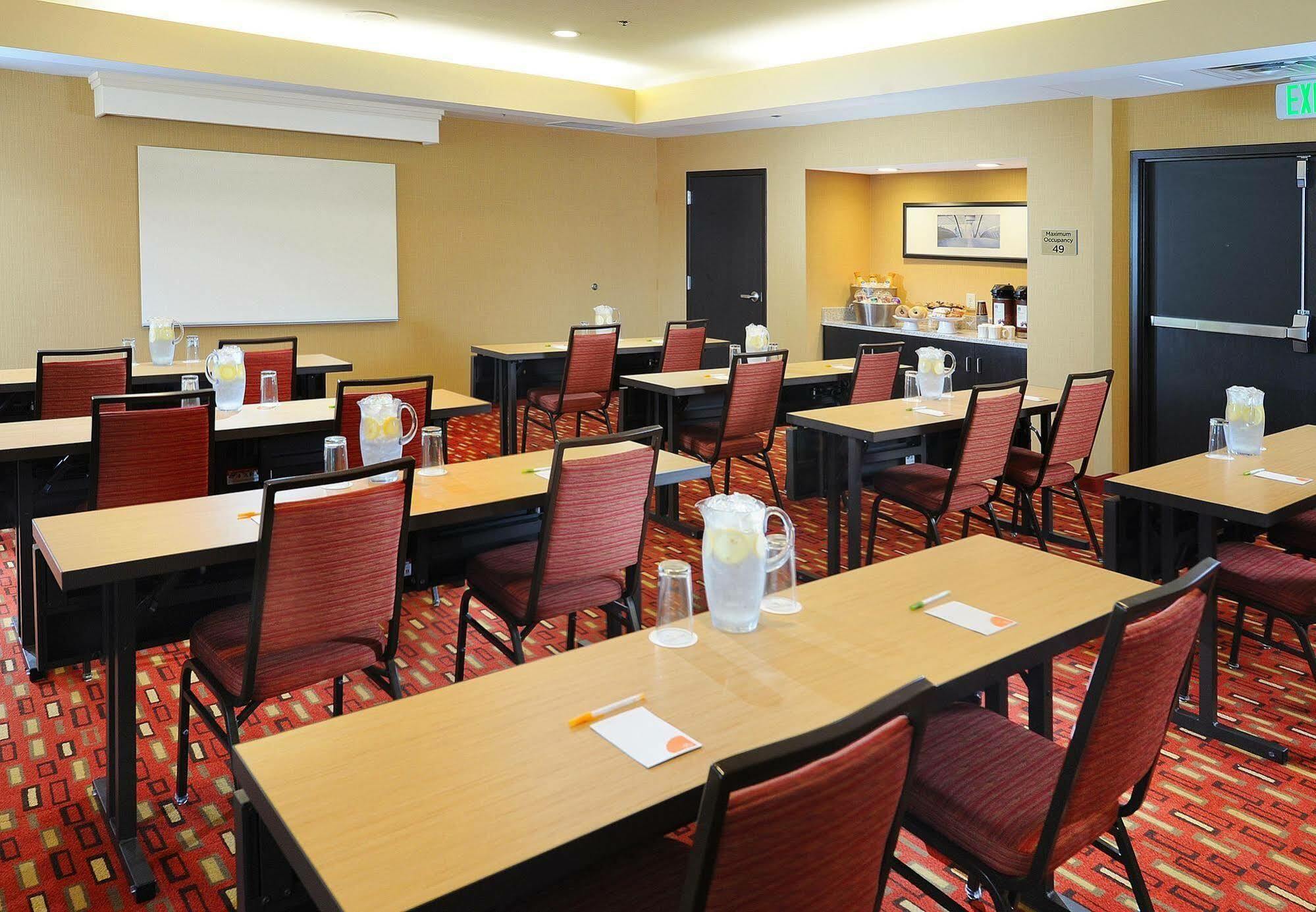 Courtyard By Marriott Oklahoma City Northwest Exteriör bild